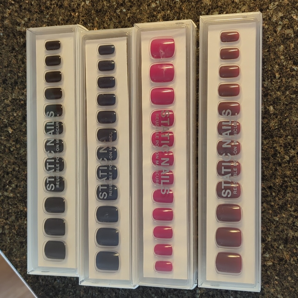 Static Nails